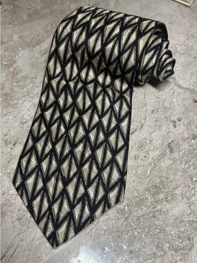 Bugatti Black and Gold Geometric 100% Italian Silk Tie